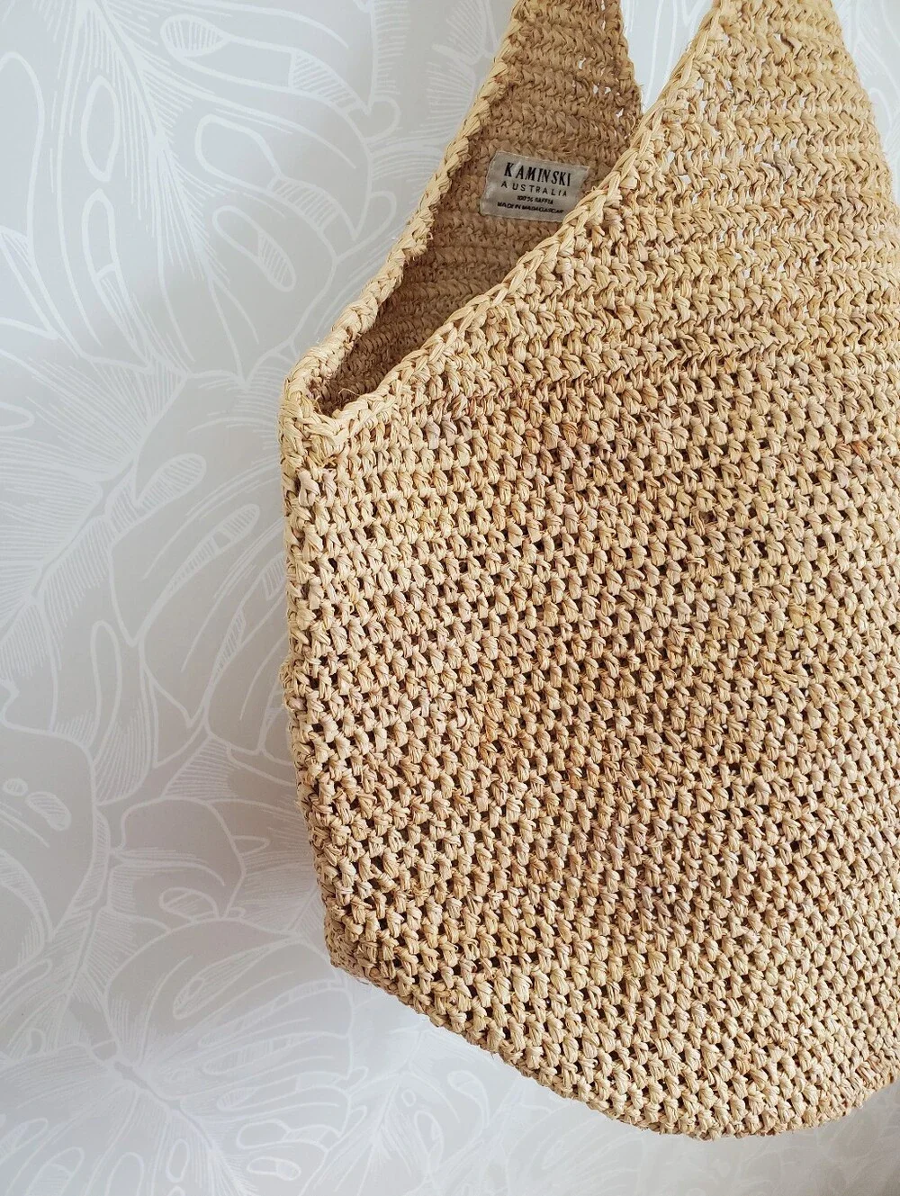 Helen Kaminski Raffia Crochet Sac Hobo Shoulder Bag Natural Beige Tan